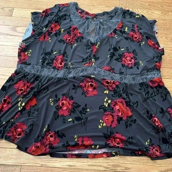 [5/5XL]Torrid Studio Knit Crew Neck Lace Inset Short Sleeve Peplum  Top - Picture 6 of 10